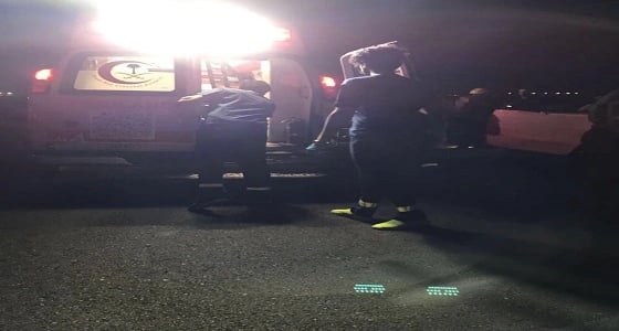 وفاة شخص وإصابة 4 أخرين في حادث تصادم على طريق الهجرة