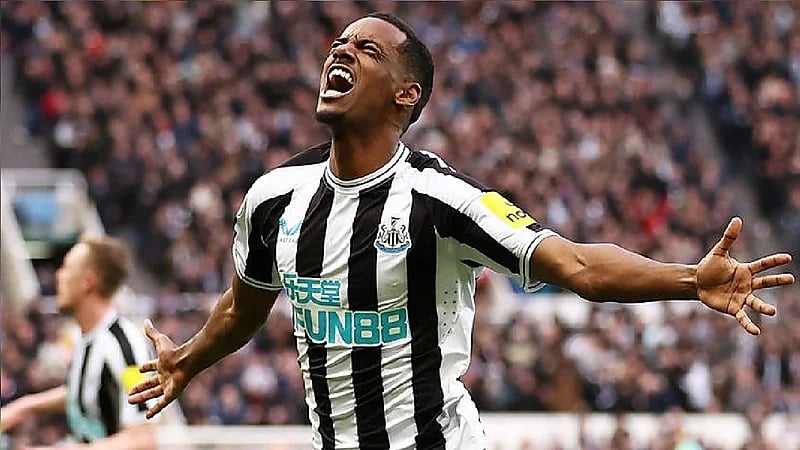 نيوكاسل يُغضب إيزاك