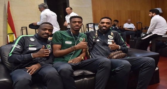 بالصور.. وصول بعثة الأخضر إلى ماريبا الإسبانية