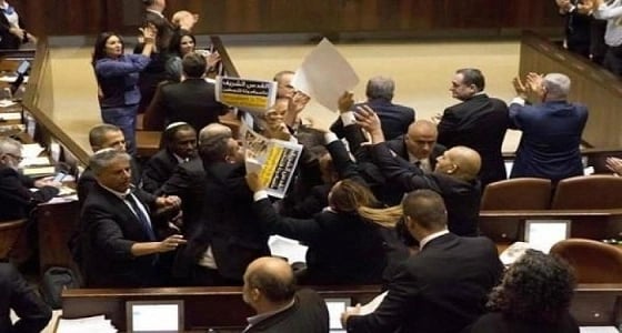 بالفيديو.. النواب العرب بالكنيست الإسرائيلي يقاطعون كلمة نائب الرئيس الأمريكي