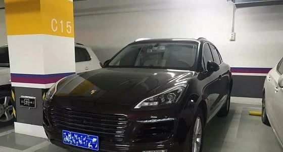 اكتشفت أن سيارته صينية وليست بورش ففسخت علاقتها به