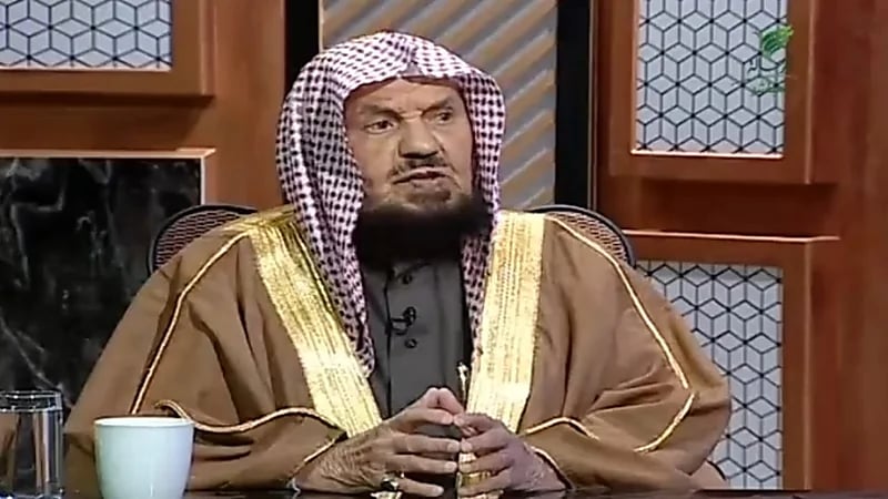 بالفيديو.. "المنيع": التجارة في "بيتكوين" من أنواع القمار