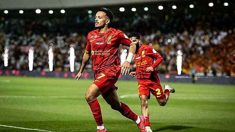 القادسية يحسم موقفه من بيع تركي العمار للأهلي