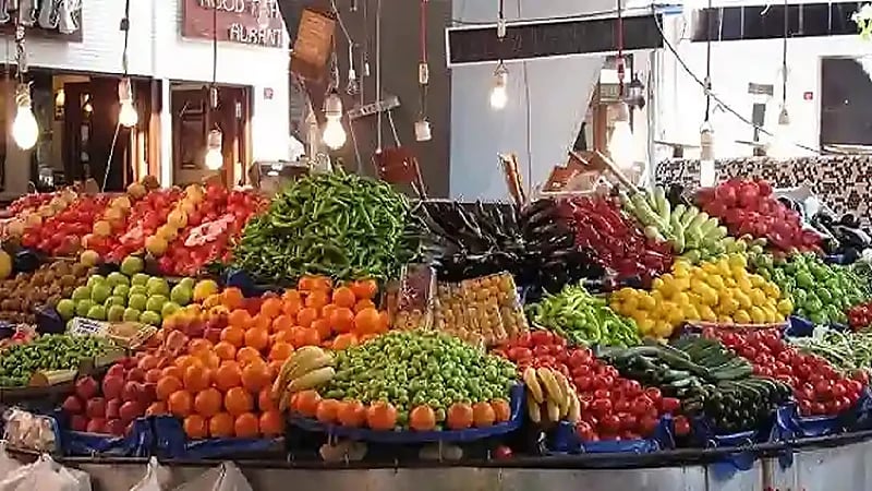 محللة اقتصادية : سوق الخضار مربح وهامش الربح فيه ثابت .. فيديو