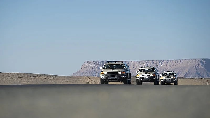 القبض على مخالفَين لنظام أمن الحدود لترويجهما الإمفيتامين