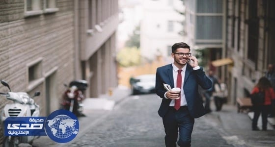 ⁠⁠⁠⁠⁠حظر تصفح الهواتف المحمولة لدى عبور الطرق