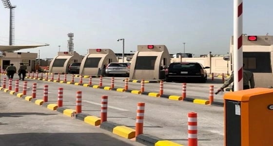 بدء التشغيل التجريبي لكبائن الجوازات على جسر الملك فهد