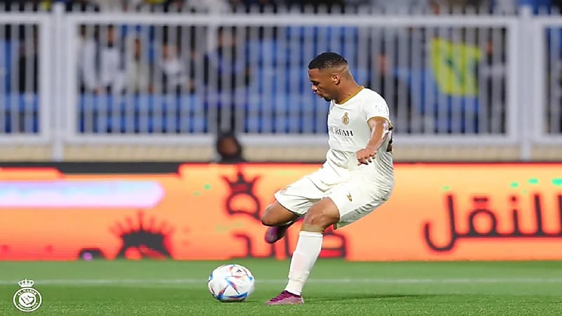 مستجدات إصابة لاعب النصر أيمن يحيى