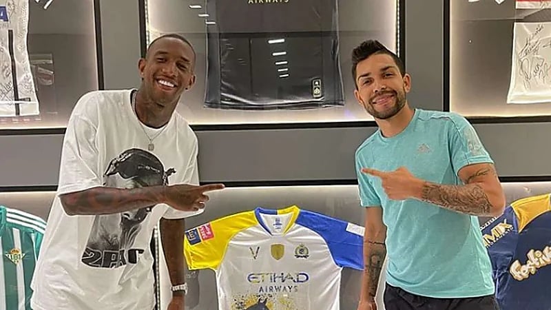 تحدي مثير بين تاليسكا وبيتروس ينتهي بمفاجأة غير متوقعة .. فيديو