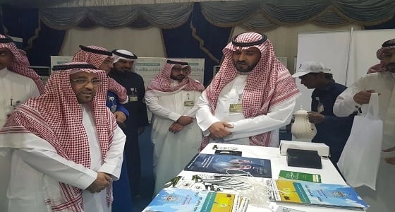 بالصور.. توافد الزوار على جناح أمانة الحدود الشمالية بالجنادرية 32