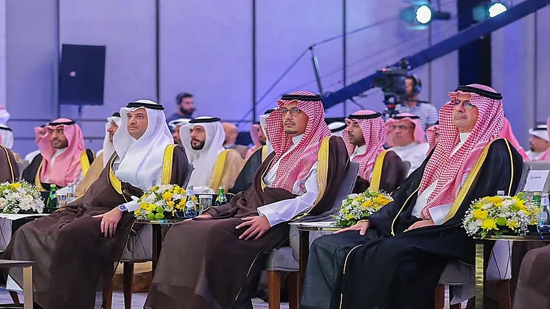 توقيع مذكرة لإقامة مركز الأمير أحمد بن فهد لتطوير الأعمال بالإحساء