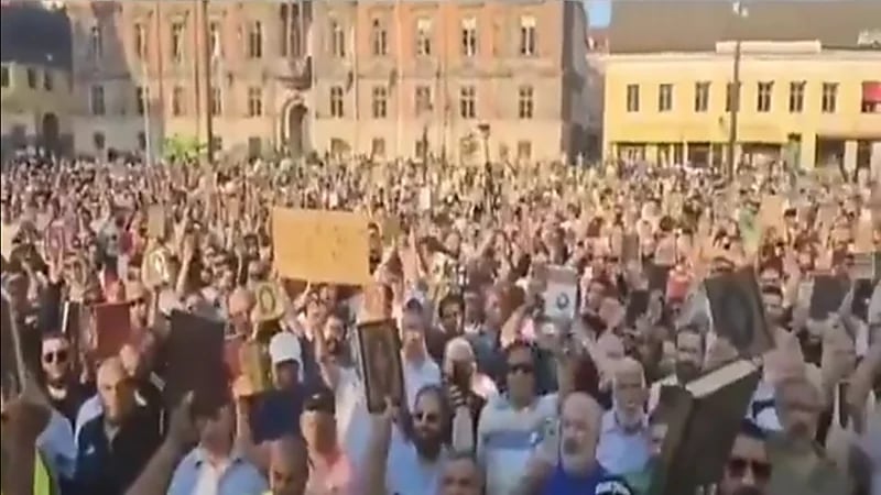 صوت القرآن يزلزل الأراضي السويدية.. فيديو