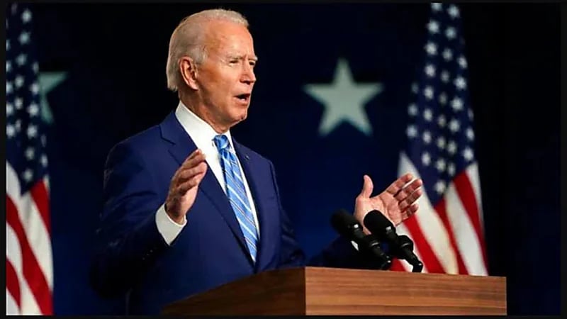 عدد ضحايا إعصار إيان يصل إلى 44 شخصًا وبايدن وزوجته يزوران المناطق المنكوبة