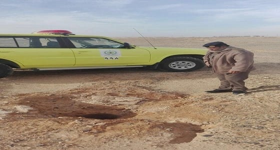 بالصور.. مدني القريات بالتعاون مع إدارة المياه يغلقان بئرا ارتوازية مهجورة