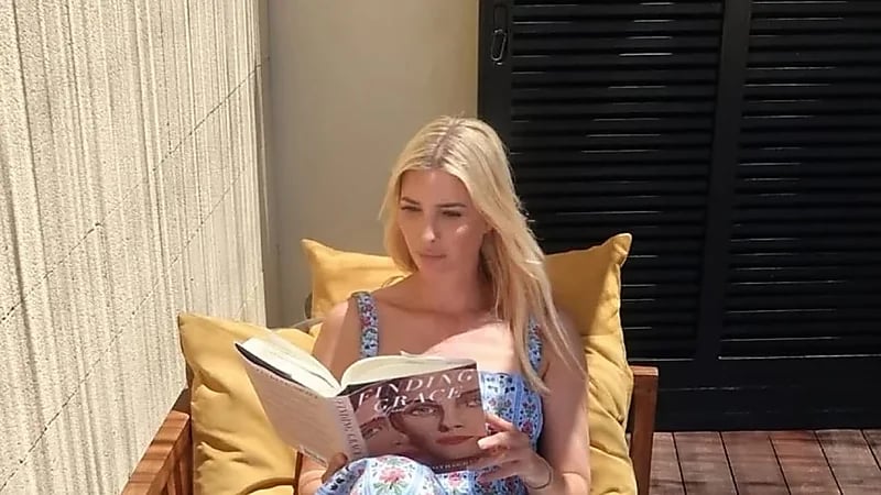 صور عطلة إيفانكا ترامب الصيفية تثير ضجة على مواقع التواصل