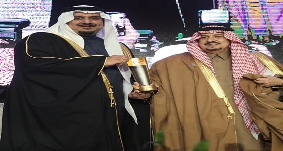 أمير منطقة الرياض يكرم نادي الهلال