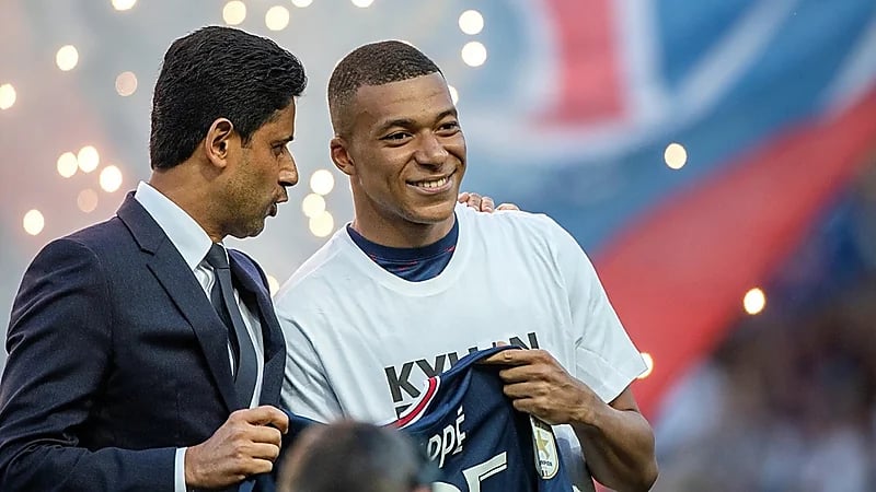 الخليفي: مبابي لن يغادر سان جيرمان بلا مقابل..فيديو