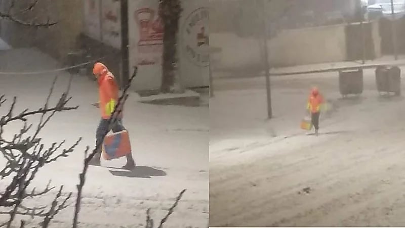 عامل توصيل في الثلوج