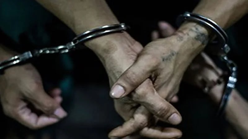 القبض على رجل قتل زوجته وابنته وطفله الرضيع