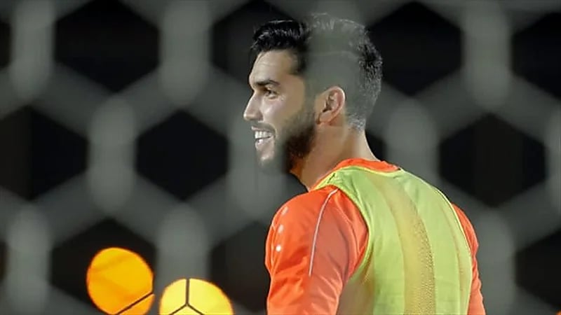 الأهلي يحسم موقفه بشأن ضم أزارو