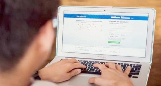 النيابة تطالب بسجن مدون على " فيسبوك " بتهمة الافتئات على ولاة الأمر