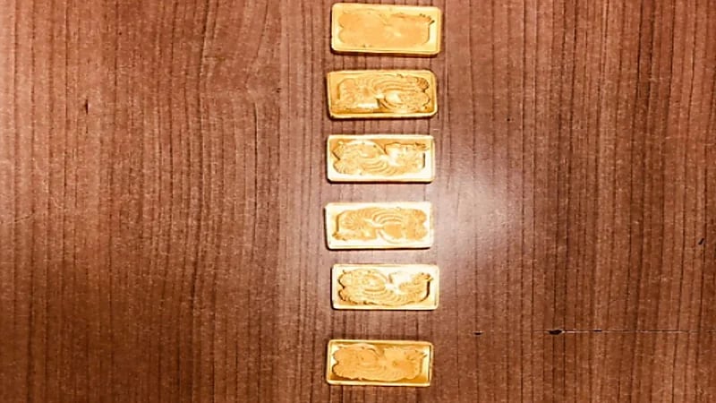 مطار القاهرة يحبط محاولة تهريب سبائك ذهبية بحوزة راكب قادم من الرياض