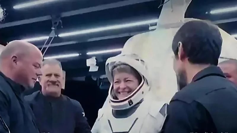 عودة ناجحة لتجارب الفضاء مداك من محطة الفضاء الدولية إلى الأرض