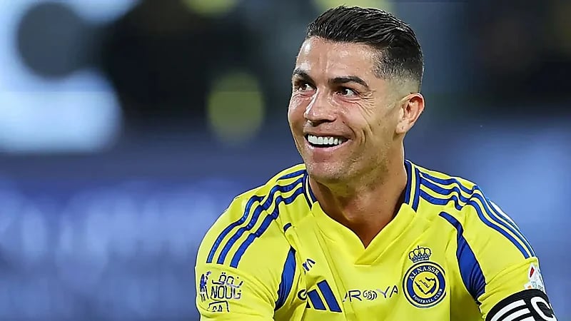 رونالدو يعود إلى لشبونة من أجل مباراة وداعية تاريخية