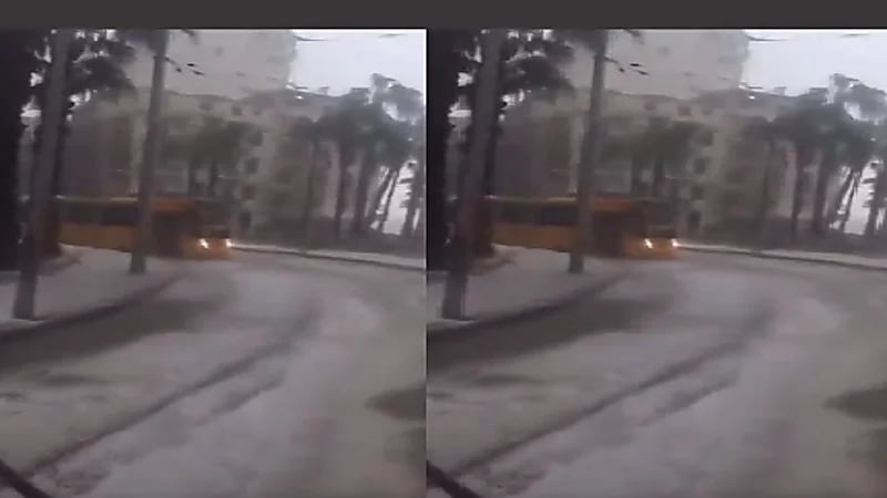 شاهد.. لحظة تساقط الثلوج على الإسكندرية