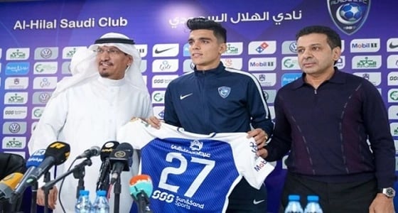 " بنشرقي " يتعرض لانتقادات حادة من جمهور الهلال