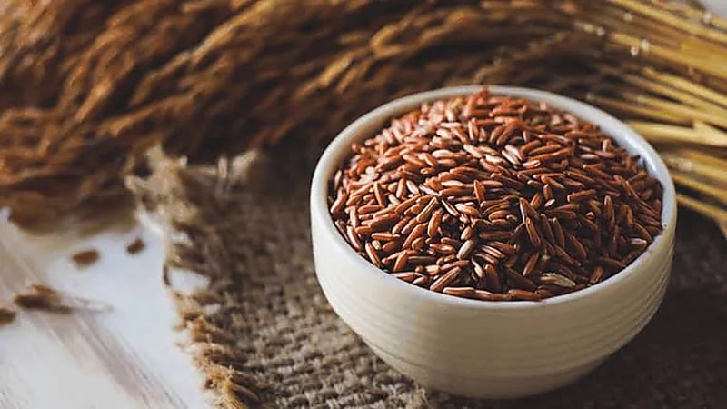 الأضرار الصحية لتناول الأرز البني