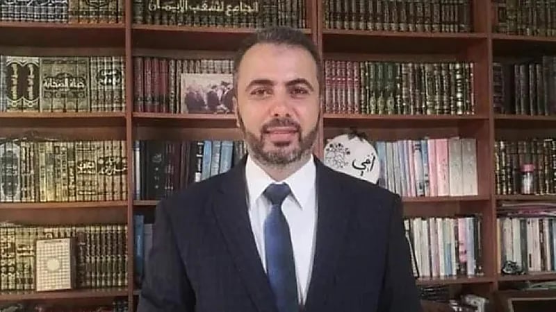 العثور على جثة إمام مسجد لبناني بعد أيام من اختفاءه