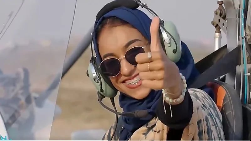 شاهد.. متعة تجربة بنات يلا بحر مع نادي الطيران بالحريضة