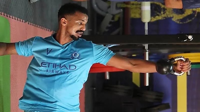 آخر التطورات بشأن حالة بخاري الطبية