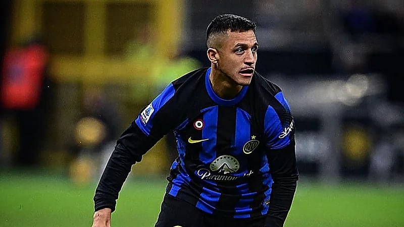 الهلال يسعى لضم أليكسيس سانشيز لتعويض نيمار