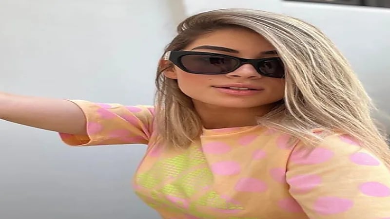 شاهد.. ابنة أحمد زاهر تفاجئ متابعيها بإطلالة كاجوال