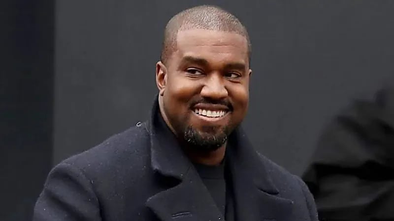 ‎كانييه ويست: مُنعت من السوبر بول بسبب سويفيت ولأنني سابق لعصري