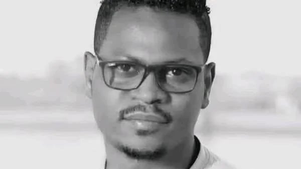 وفاة الفنان السوداني محمد الجزار إثر عارض صحي مفاجئ