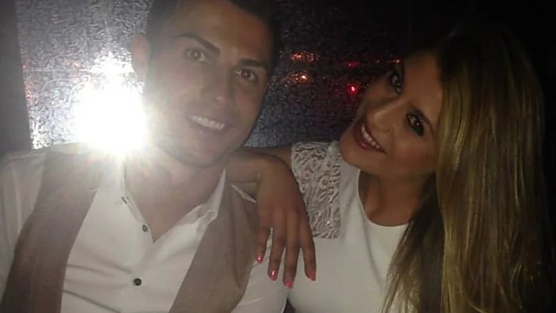 إعجاب رونالدو بصورة مريم غريبة يثير الجدل