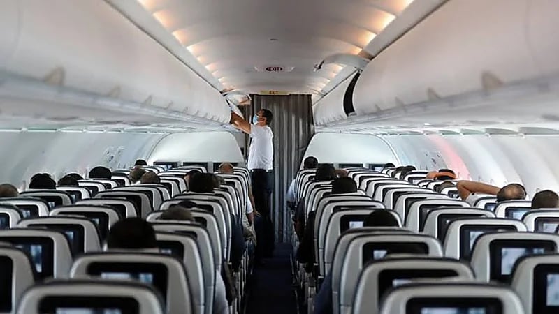 3 عبارات غير مسموح لراكب الطائرة بترديدها