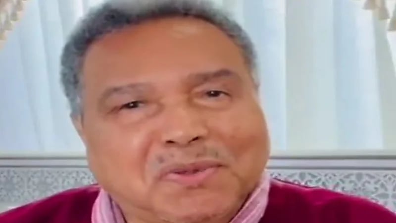 محمد عبده لـ جمهوره: نلتقي في حفلات عيد الأضحى.. فيديو