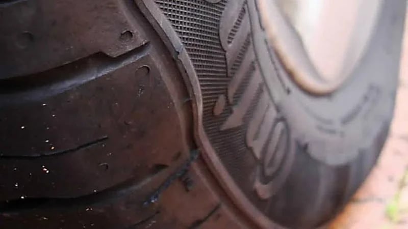 أسباب وخطورة ظهور بالونة الإطار