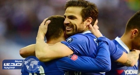 ميلان يفتح أبوابه لفابريجاس