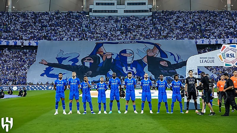 شاعرة الهلال ترد على صالح أبو نخاع بعد تمنيه خسارة الهلال .. فيديو