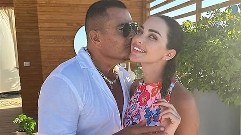 أول تعليق من داليدا على أخبار ارتباطها بعمرو دياب بعد القبلة