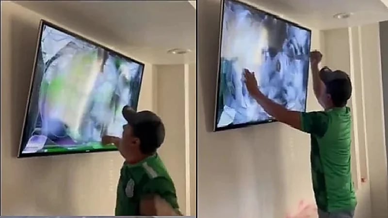 بالفيديو .. مشجع يكسر الشاشة بعد هدف "الدوسري" في شباك المكسيك