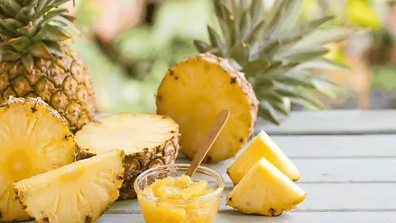 الأناناس يمنع تعرض الإنسان لضربات الشمس في الصيف