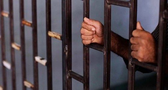 شرطة المدينة تلاحق 5 وافدين اعتدوا على ابن جلدتهم