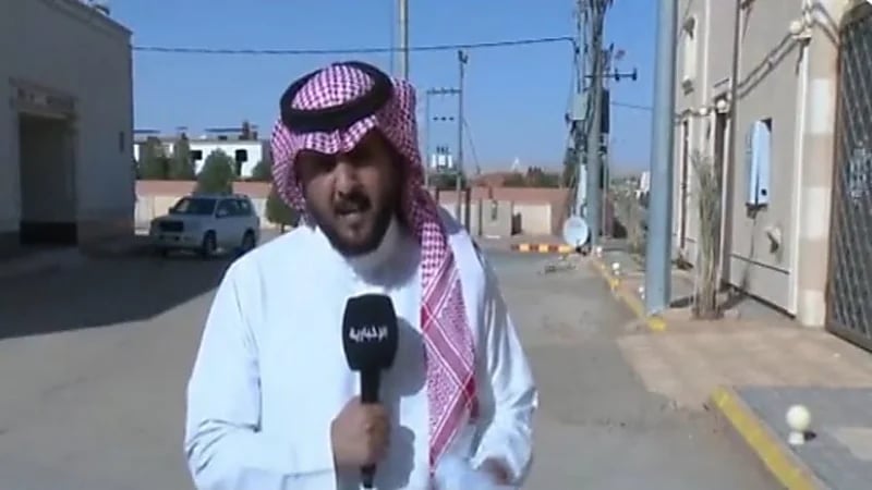 شاهد: مصنعان للطوب والجرانيت يعملان داخل حي سكني في المزاحمية