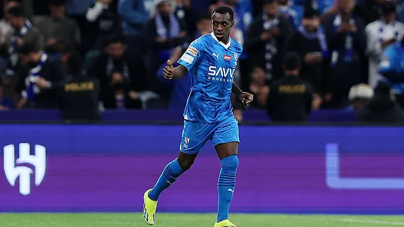 رغم العروض الأوروبية .. نجم الهلال يتمسك بقراره بالبقاء